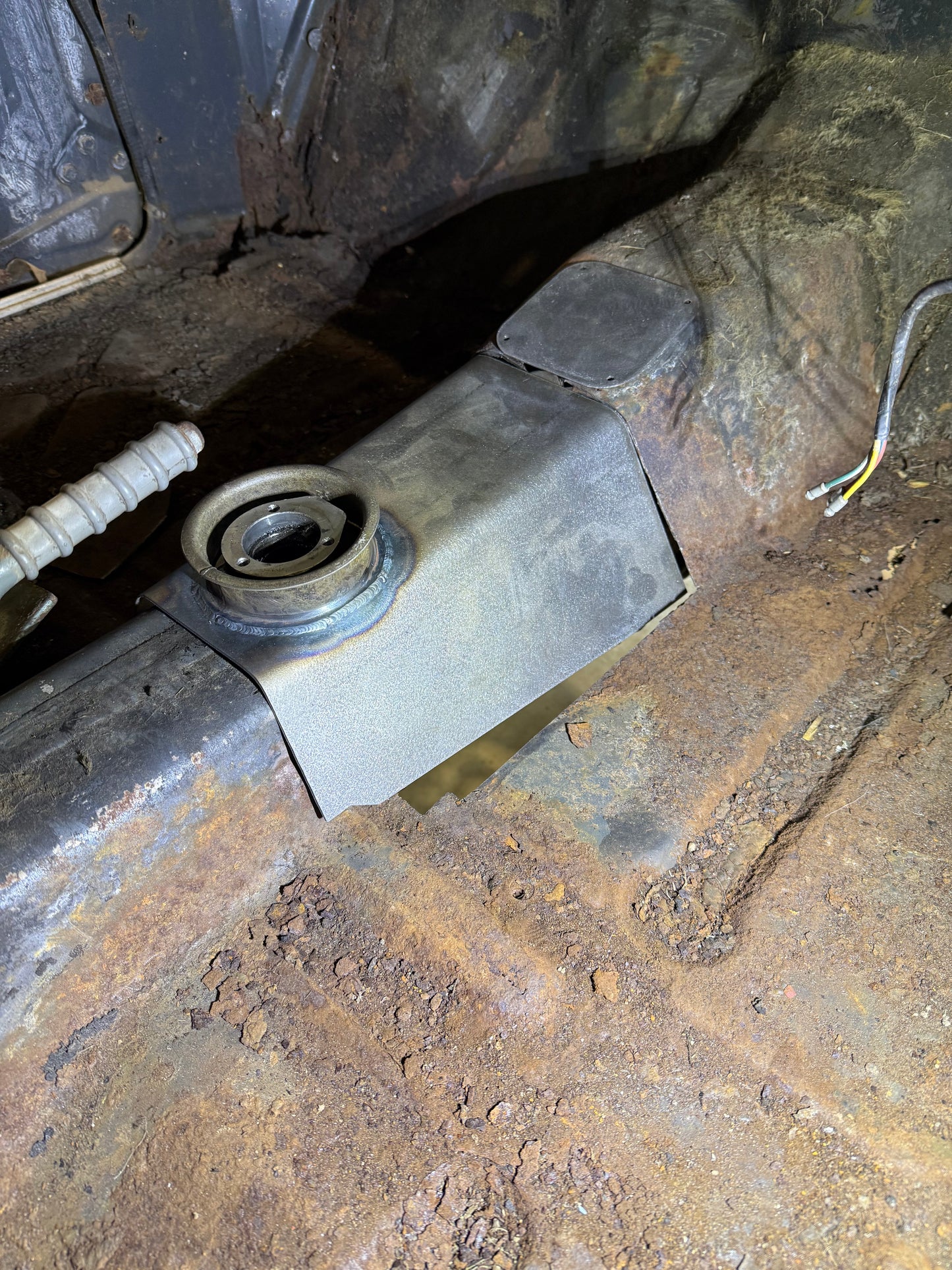 Anglia 105e Gearbox Tunnel do Mazda NC gearbox - Weld in