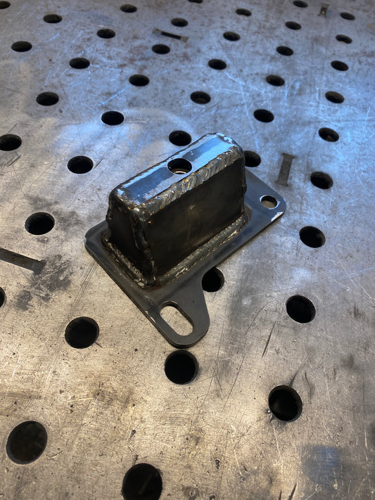 RX8 & MX5 gearbox wedge mount